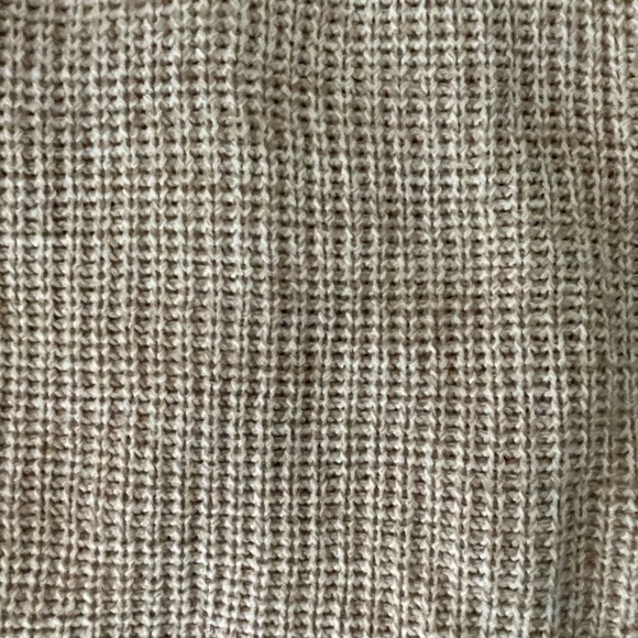 Sweater - Picture 2 of 4